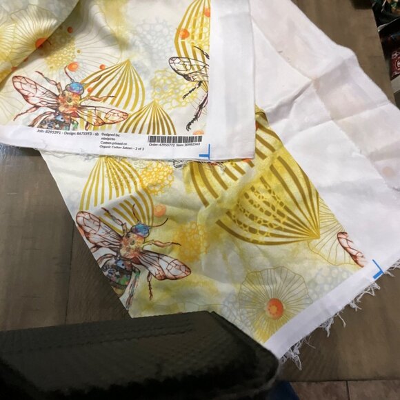 Bees Yellow Pollinator Insects Fabric Pollinator Science Wildlife 37” x 61” - Picture 2 of 6